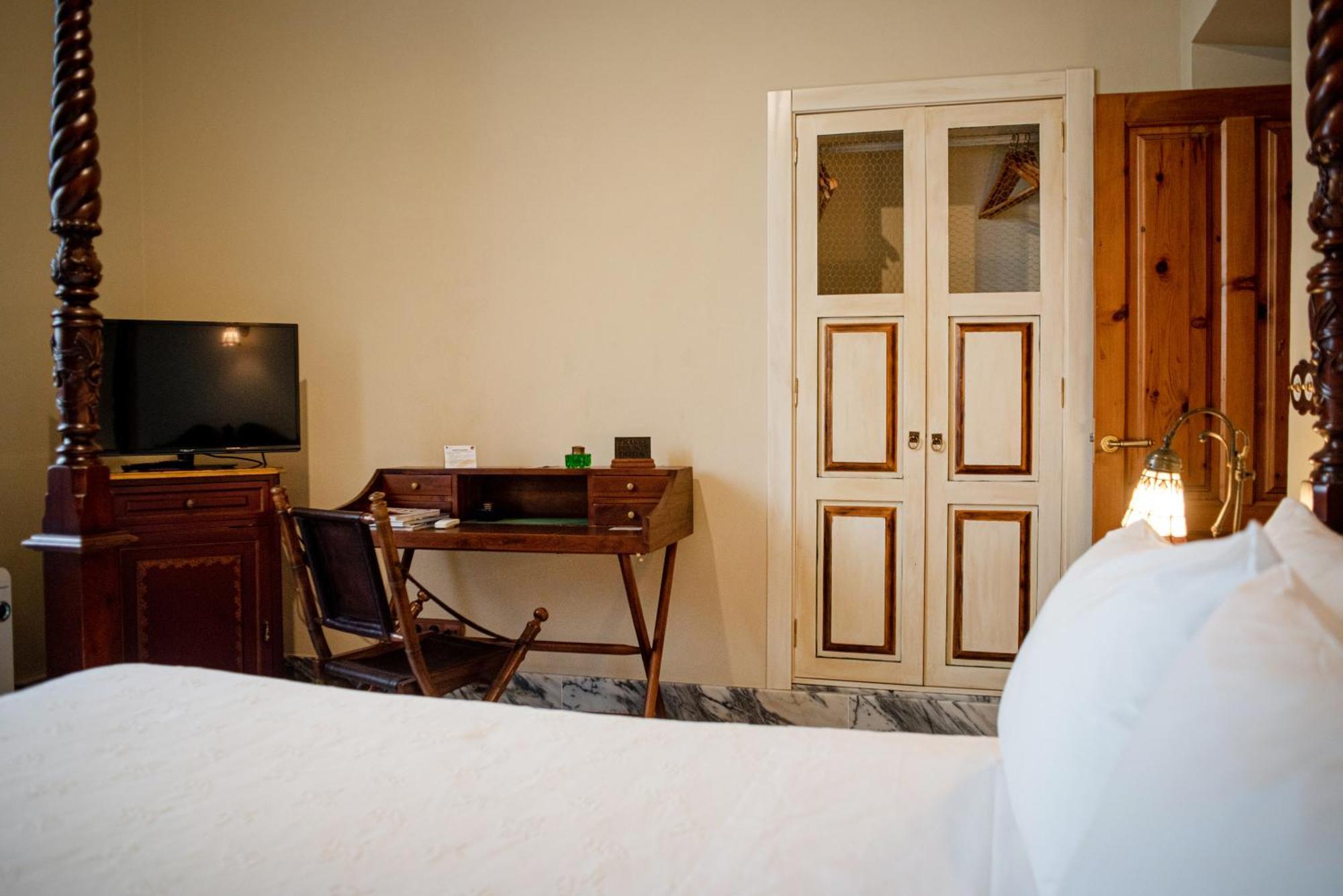 Hotel Boutique Conde De La Corte Сафра Экстерьер фото