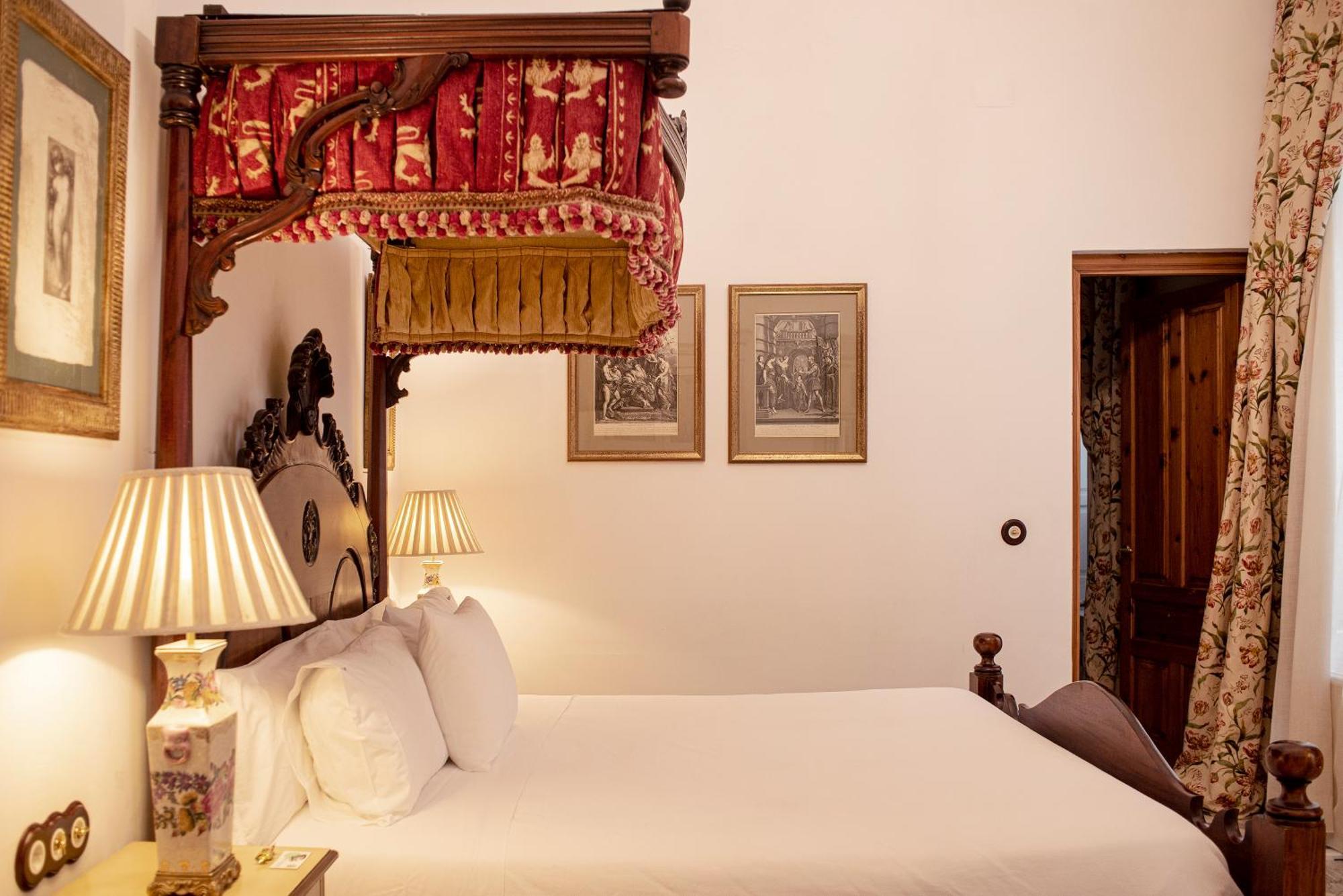 Hotel Boutique Conde De La Corte Сафра Экстерьер фото