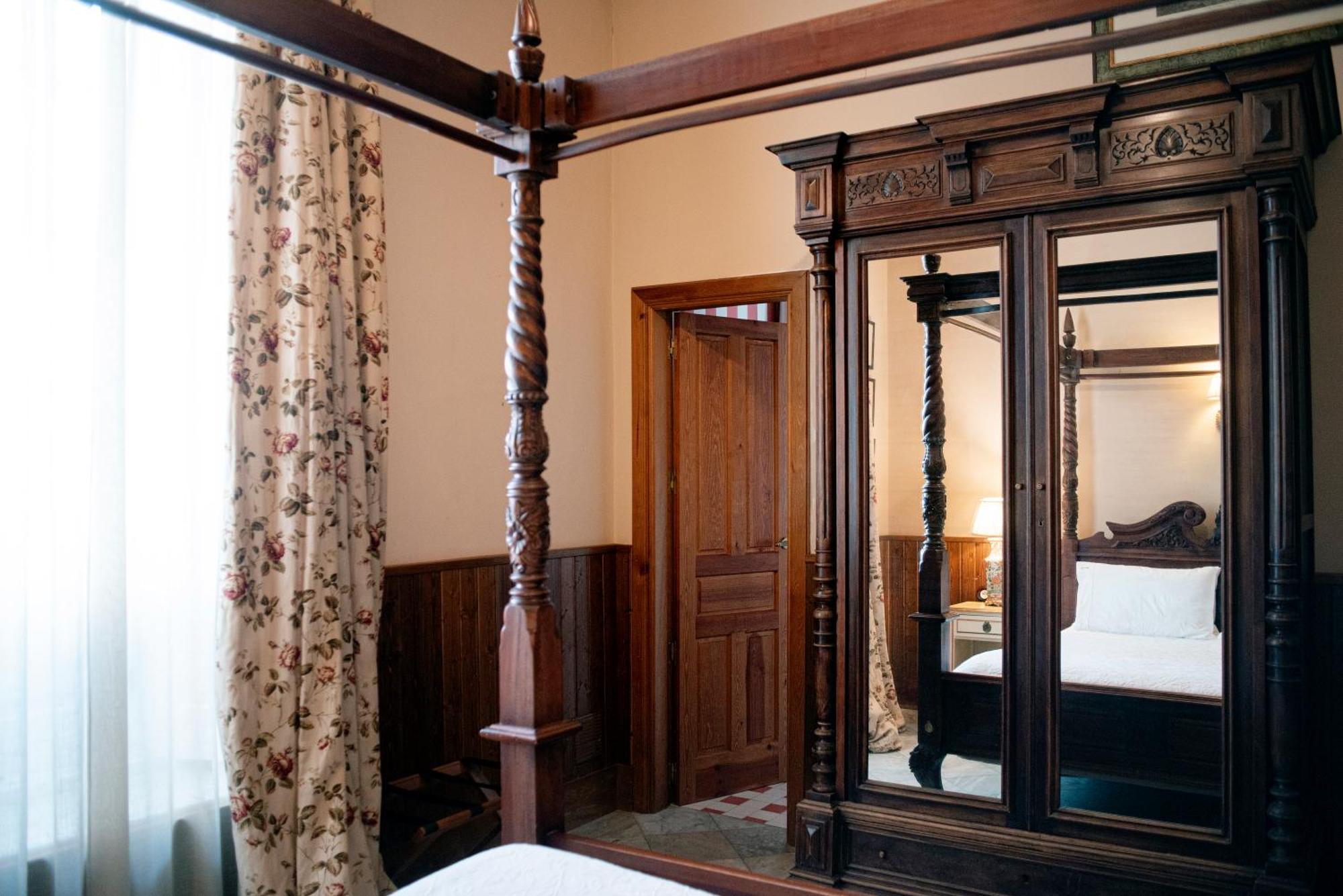 Hotel Boutique Conde De La Corte Сафра Экстерьер фото